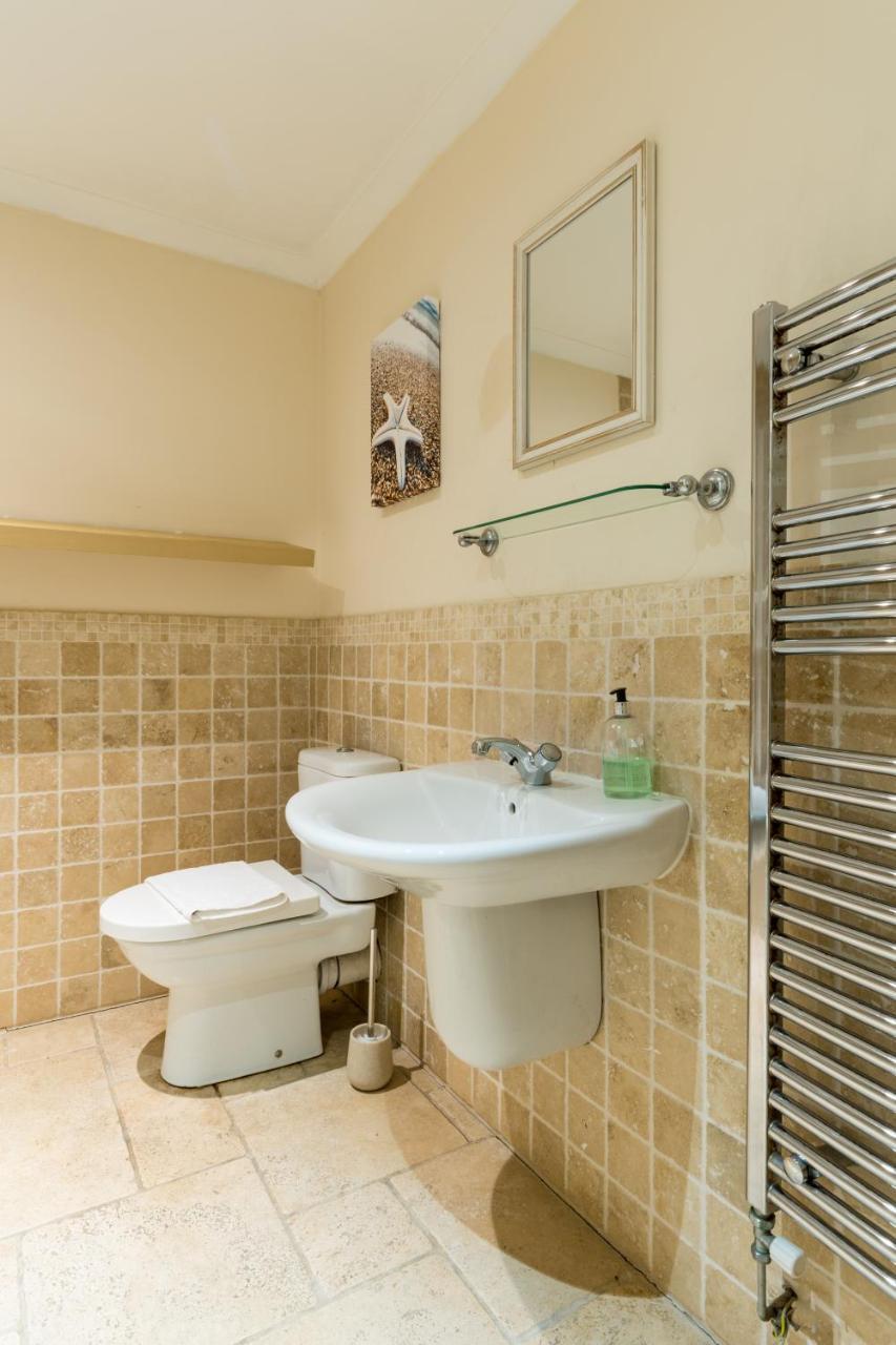 Old Town Central Apartments スウィンドン エクステリア 写真